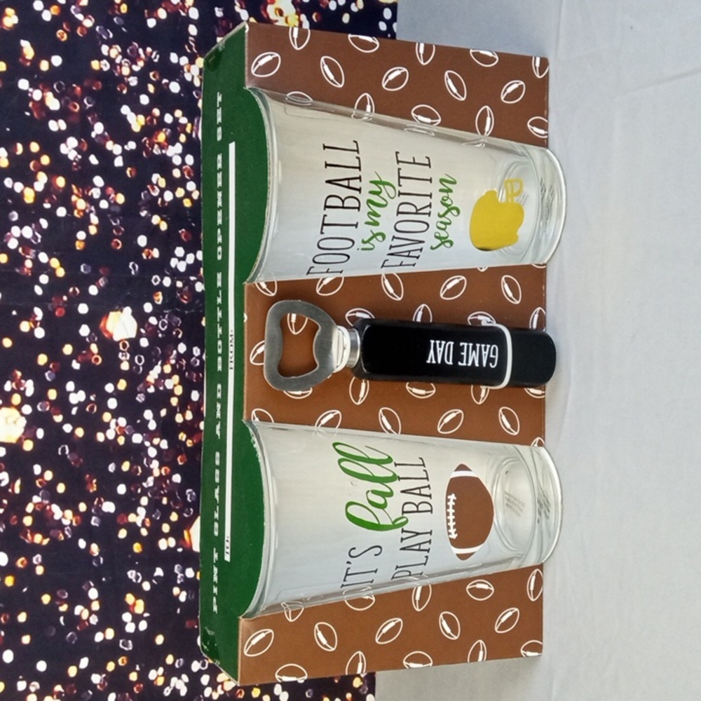 🍂🍒 Football Game Day Pint Glass Set